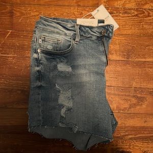 Judy Blue shorts, new with tags. XL